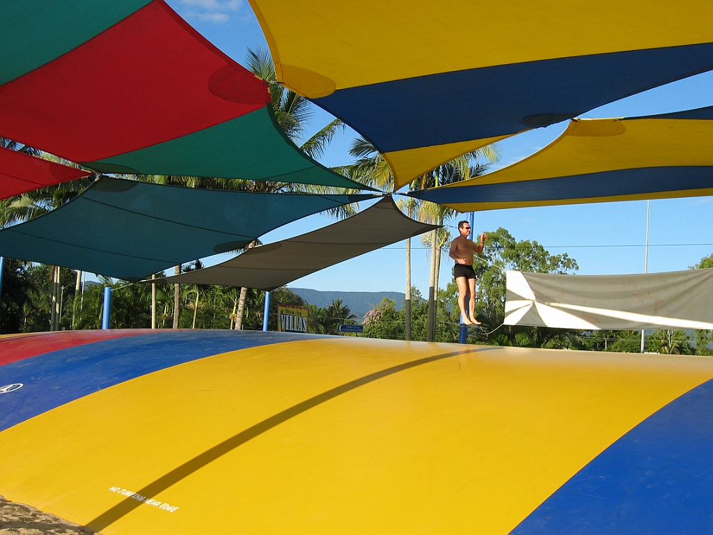 070 Jumping pillow.jpg